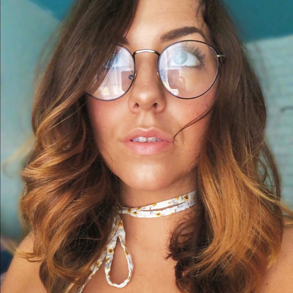 Meet your Posher, Rachel